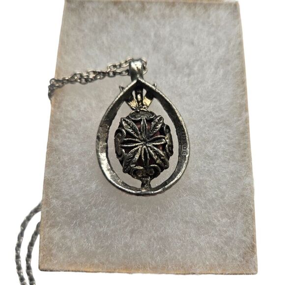 Celtic Purple Agate Pewter Necklace Fillagree Detail - Picture 5 of 6